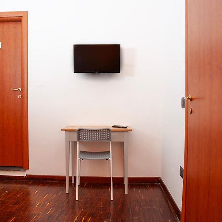 Palazzo Carafa Della Spina Room And Apartment Νάπολη Εξωτερικό φωτογραφία